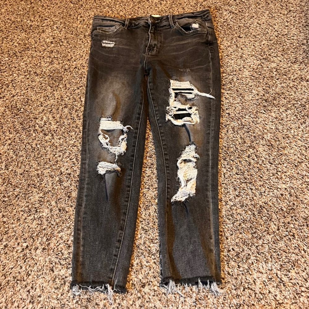 Vervet Los Angeles Women's Gray-Black Distressed Flared Cropped Jeans Size 29